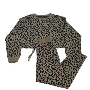 SHEIN Leopard Print Cropped Sweater with matching bottoms lounge wear set